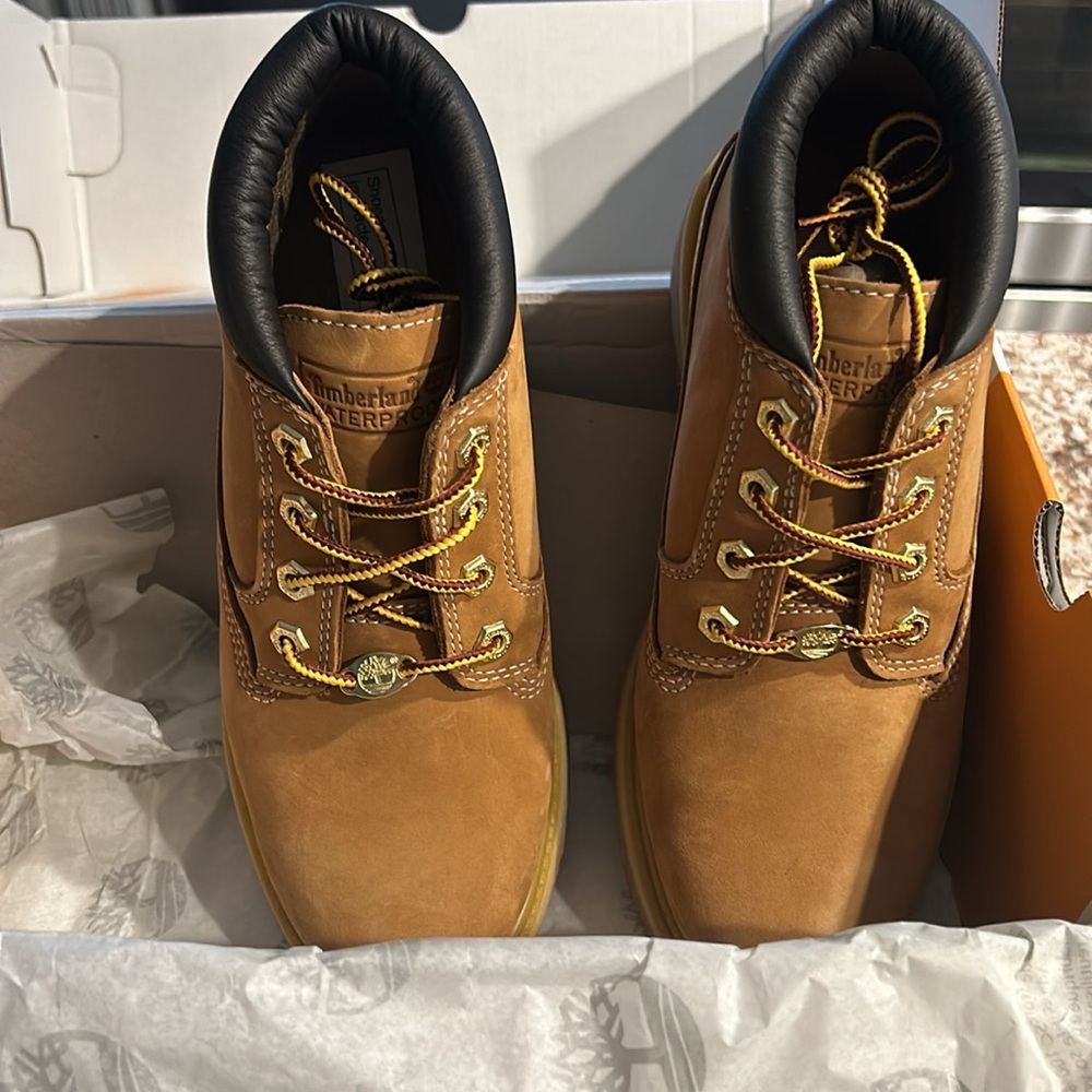 Women’s size 8 Timberlands